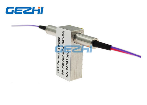 FC/APC 1x2 PM繊維のオプティカル スイッチ780nmの分極